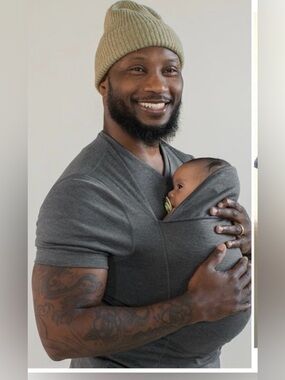 Lalabu Dad Shirt Gray Baby Wearing , size M